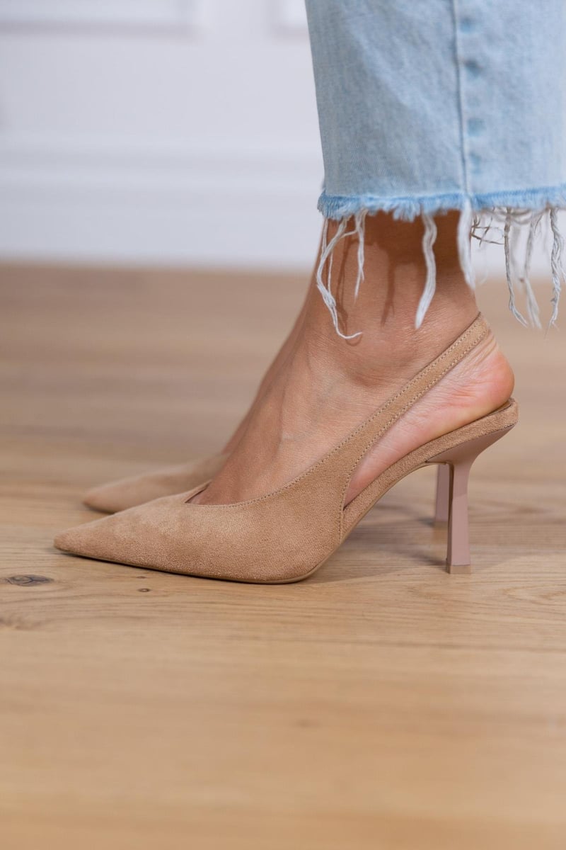 Claudia - Elegantes zapatos slingback nude